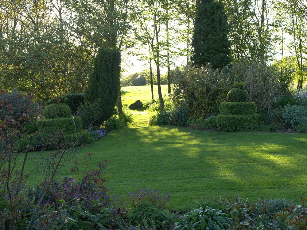 About The garden - Knowle Hill Farm Garden